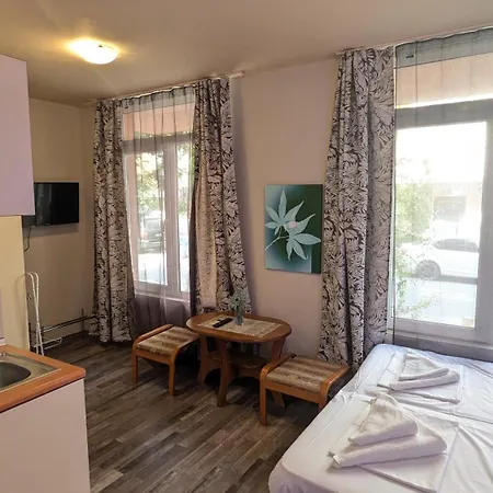 Compact With An Indoor Pool Near Cacao By Flаt Manаger Lägenhet